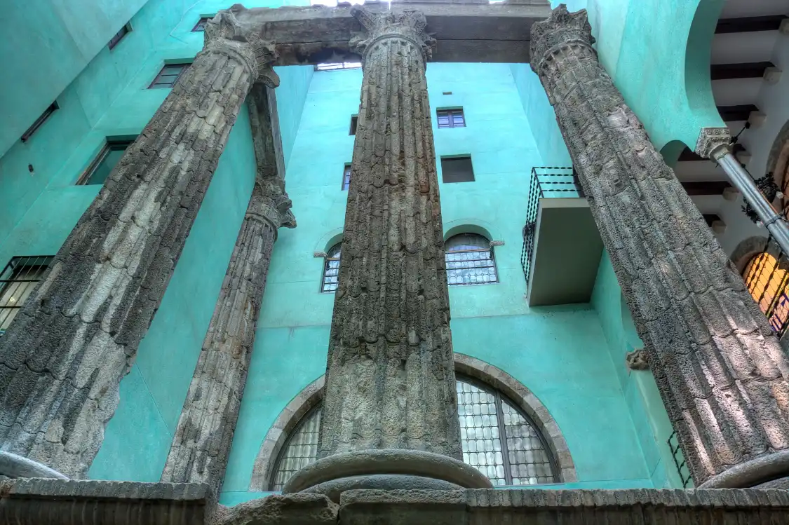 Hotel in zona Temple de Augusto