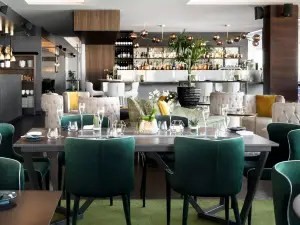 The Lounge by Frogmore Creek - BAR & RESTAURANT