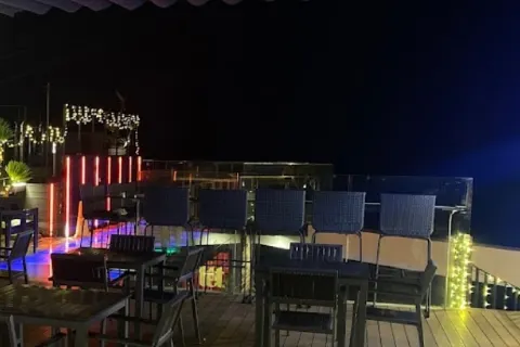 Sky 21 Bar & Bistro