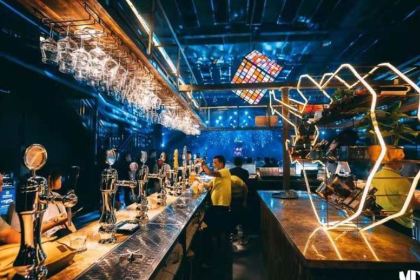 MAGIC CUBE LIVE HOUSE