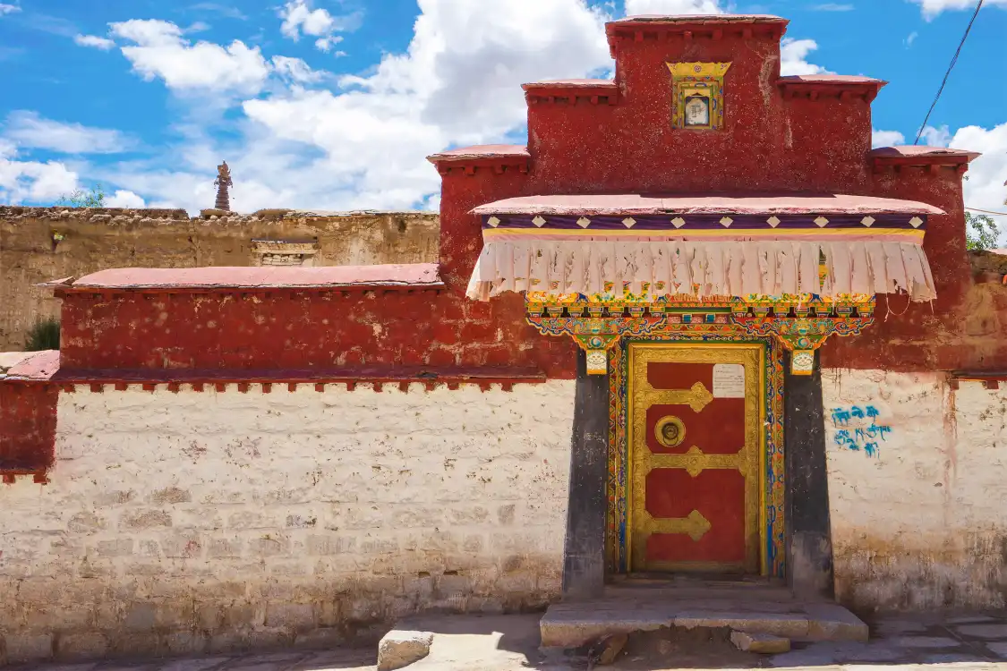 Các khách sạn gần Sela Temple