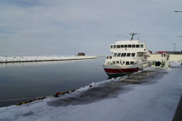 Sightseeing Boats in Hokkaido