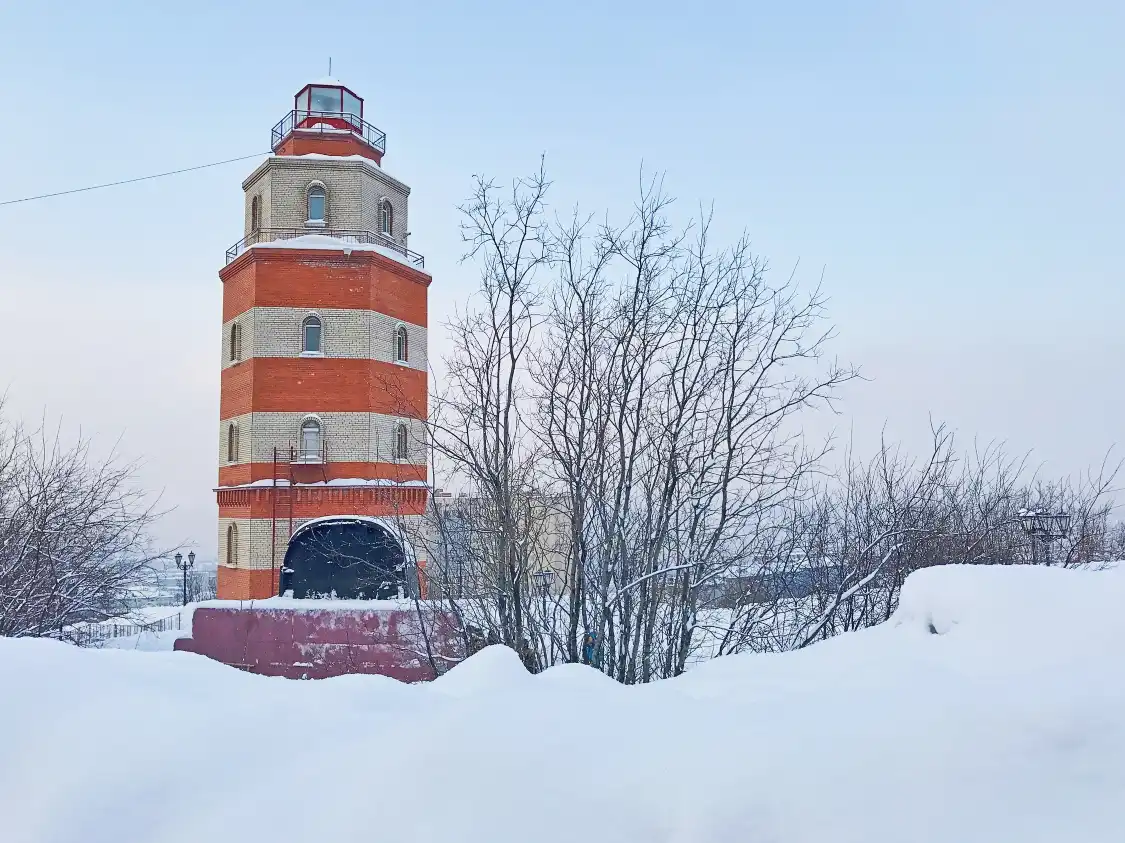 Hotels near Memorial "Moryakam, Pogibshim V Mirnoye Vremya"