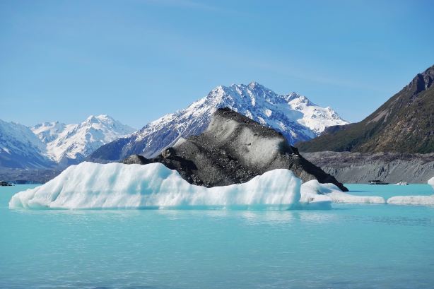 Glacier Lake Cruise, Mount Cook