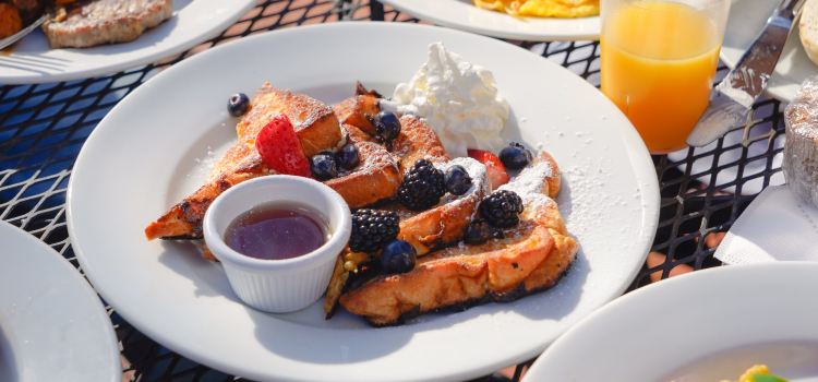Frida's Café & Bakery