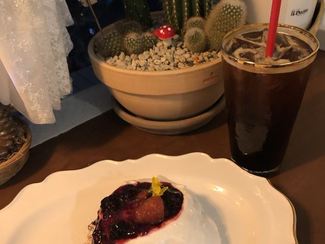 회기동 카페, 에잇올리