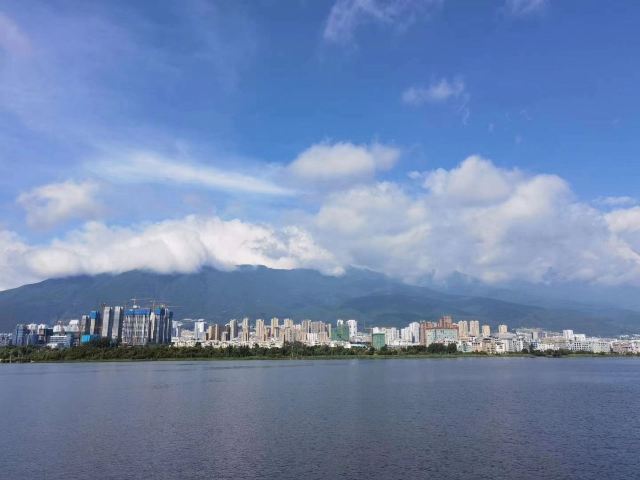 Erhai Lake Travel and Photography
