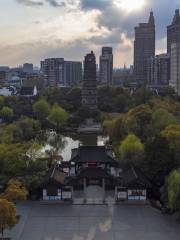 Xingguo Park (East Gate)