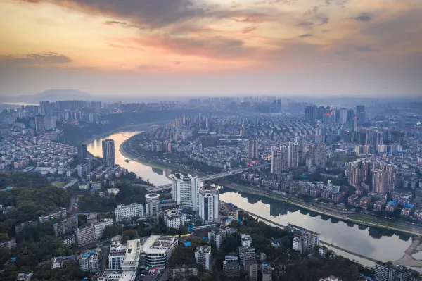 Luzhou Jianguo Hotel