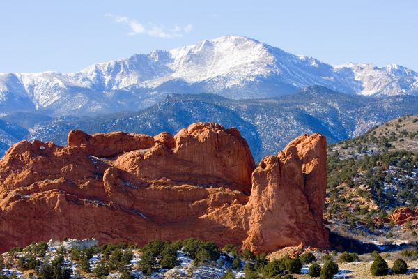 voo Escanaba para Colorado Springs