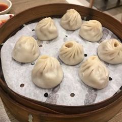 ZHIWEIGUAN User Photo