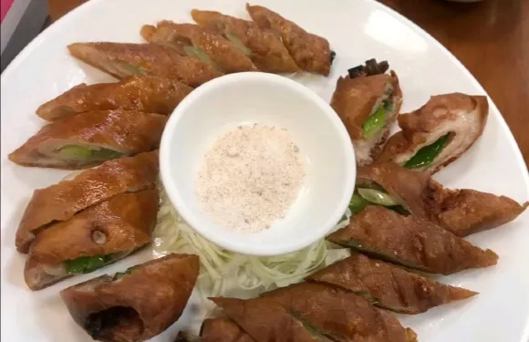芳萊小吃