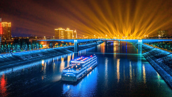 Ночная поездка в реку Янцзы