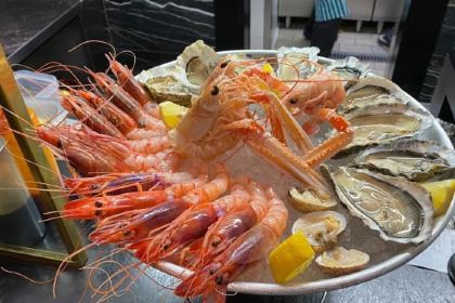 Tiki 111 - Wine Oyster & Fish