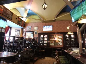 Scholars Lounge Irish Pub