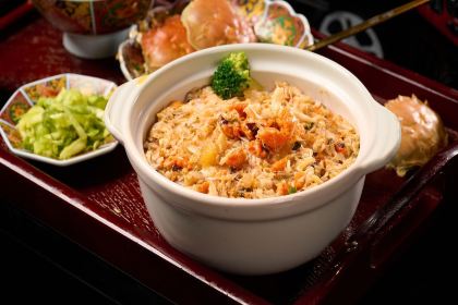 Zhuang Shi LongXing Xiao LongXia MianGuan (WaiTan)