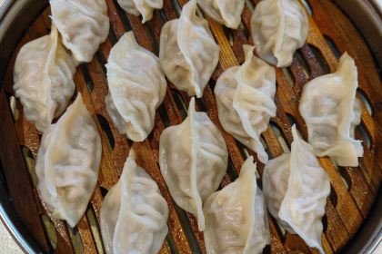 ZHAO GU GUAN YAN SHAN DA JIE DIAN