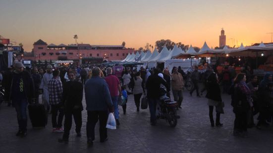 德吉玛广场 Jemaa el-Fnaa  (ساحة جام