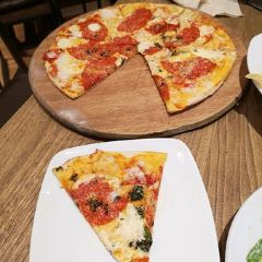 California Pizza Kitchen User Photo