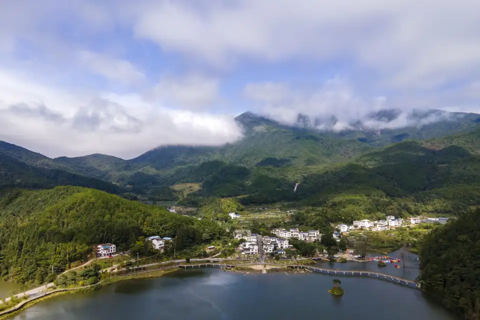 5_梁野山