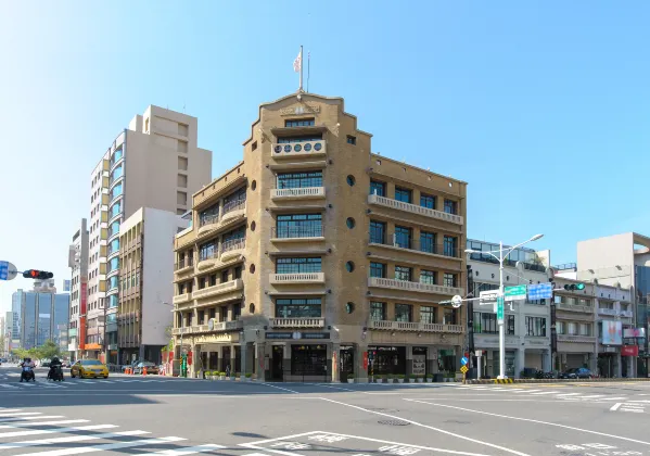 Lan Pond Dam 주변 호텔