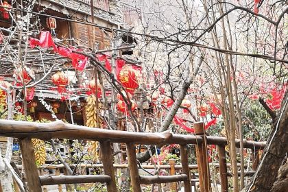 Taopingqiangzhai'ermarenjia