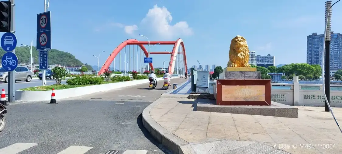 Hotels near Yongfeng Bridge