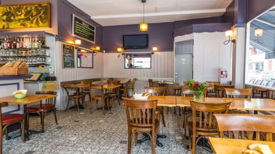 Cafe des Sources - Eric Vouriot