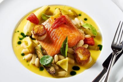 Bacchus Restaurant & Lounge