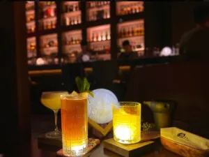 鯉巷KOI Alley Bar