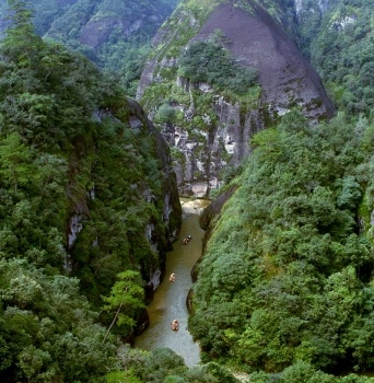 上清溪漂流