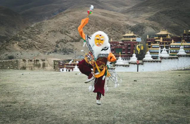 Ache Lhamo Performances in Lhasa