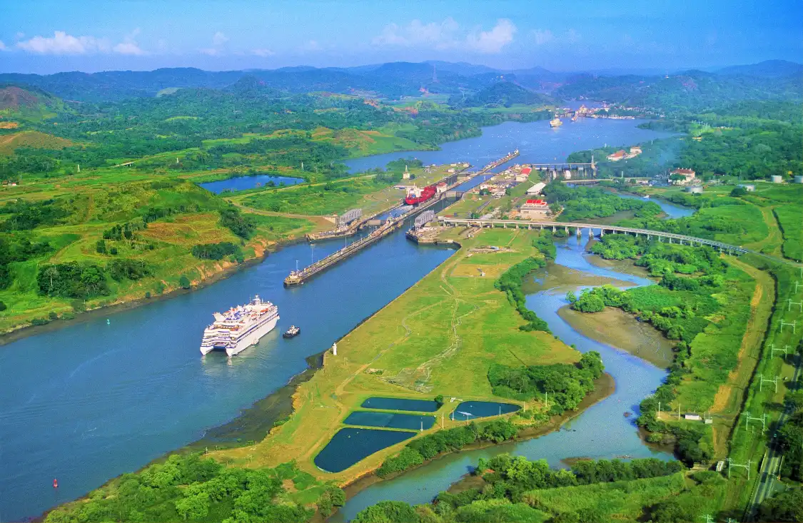 Hotels near Panama Canal