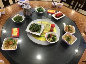 Xinhualou (laodongzhonglu)