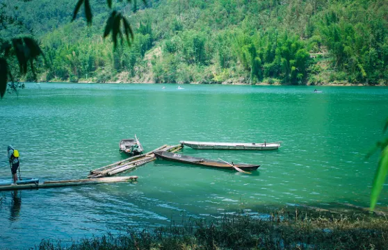 壩盤布依古寨單人槳板體驗組合成人