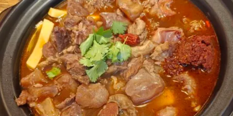 筋頭巴腦牛一鍋(解放東路總店)