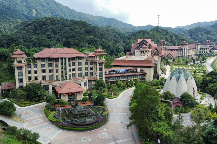 經律論文化旅遊小鎮