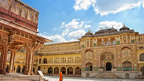 Amber Palace attraction in Jaipur