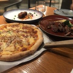 The Visionary Restaurant & Lounge 여행 사진