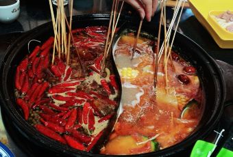 小郡肝串串香…牦牛肉火锅 User Photo