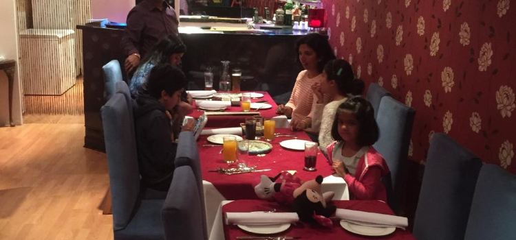 Taj Balti House