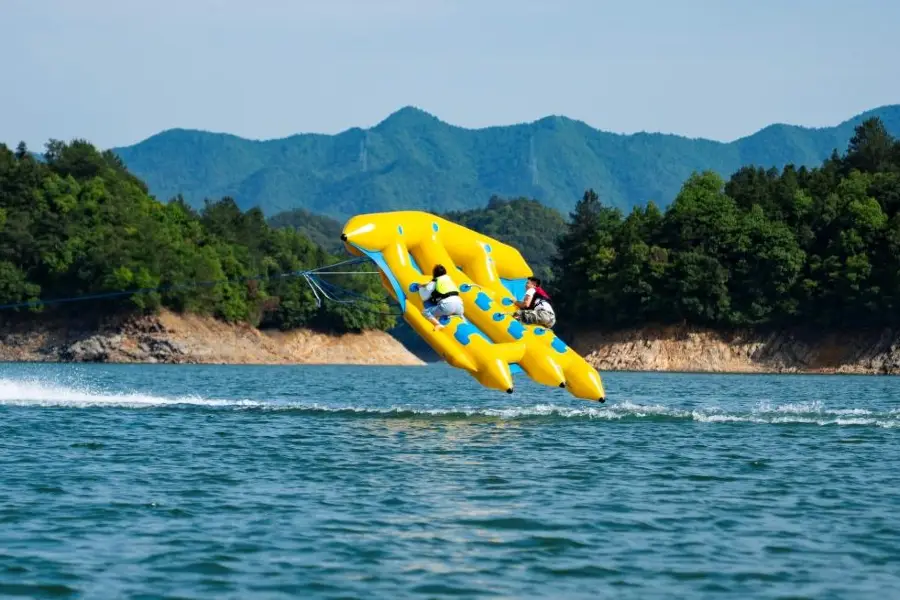 千島湖龍晨水搏樂園