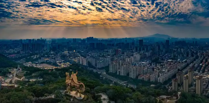 Hotels near Dapingshan Mountain