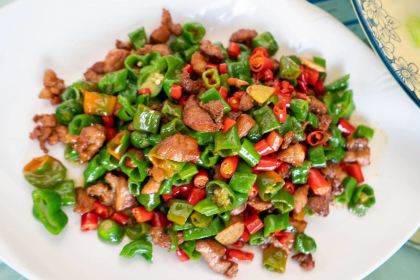 一路顺石磨豆花饭店(G108线灵山服务区店)