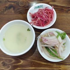 五月的沙枣花抓饭(昭苏店) User Photo