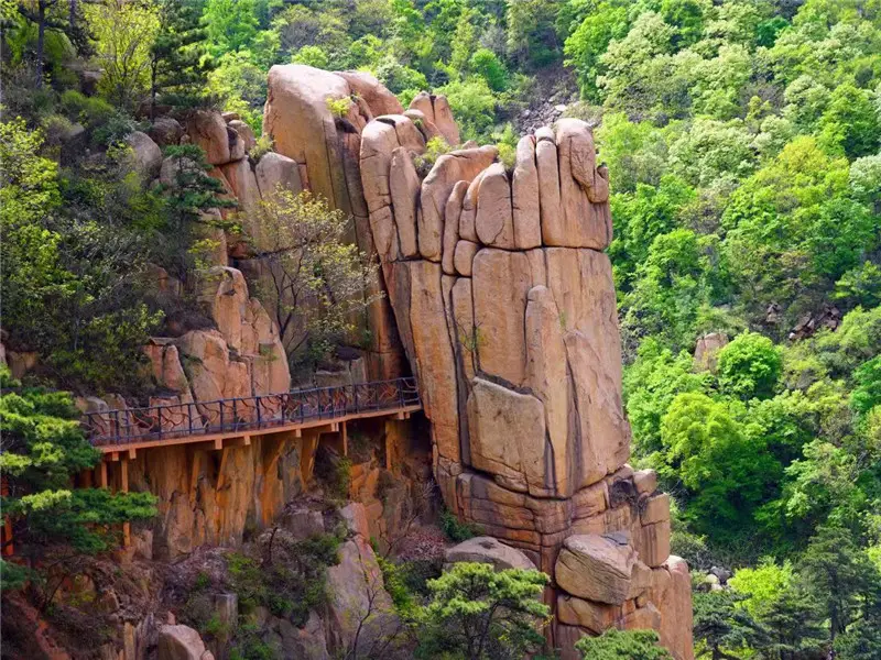 Luandao Valley