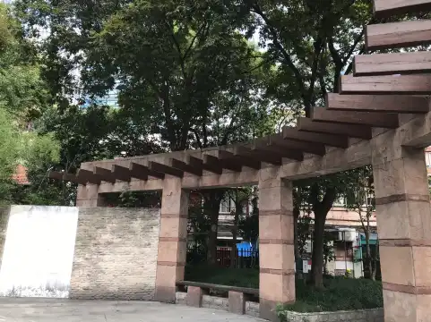 Hotels near Haining Greenbelt