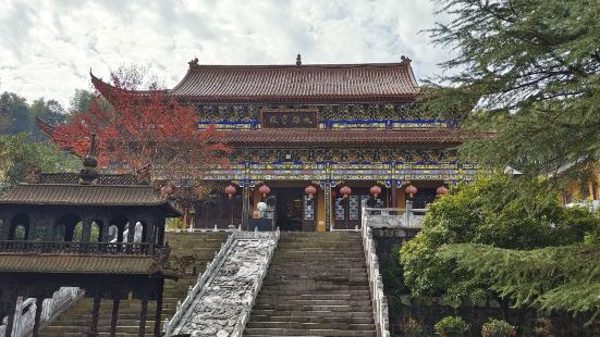 慧云禅寺位于皖南川藏线青龙湾景区的中心位置。2022/10/