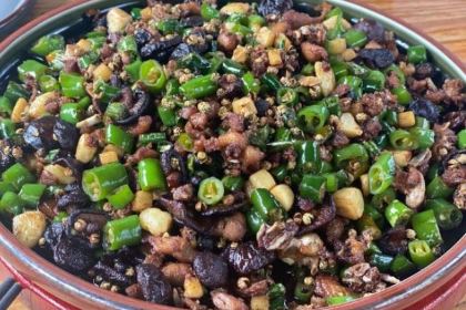 青城山鳖有洞天土菜院子