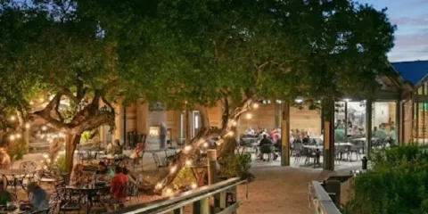 Mar Vista Dockside Restaurant & Pub